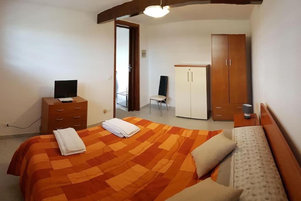 Appartamento Al Camino Torri di Quartesolo Luaran gambar