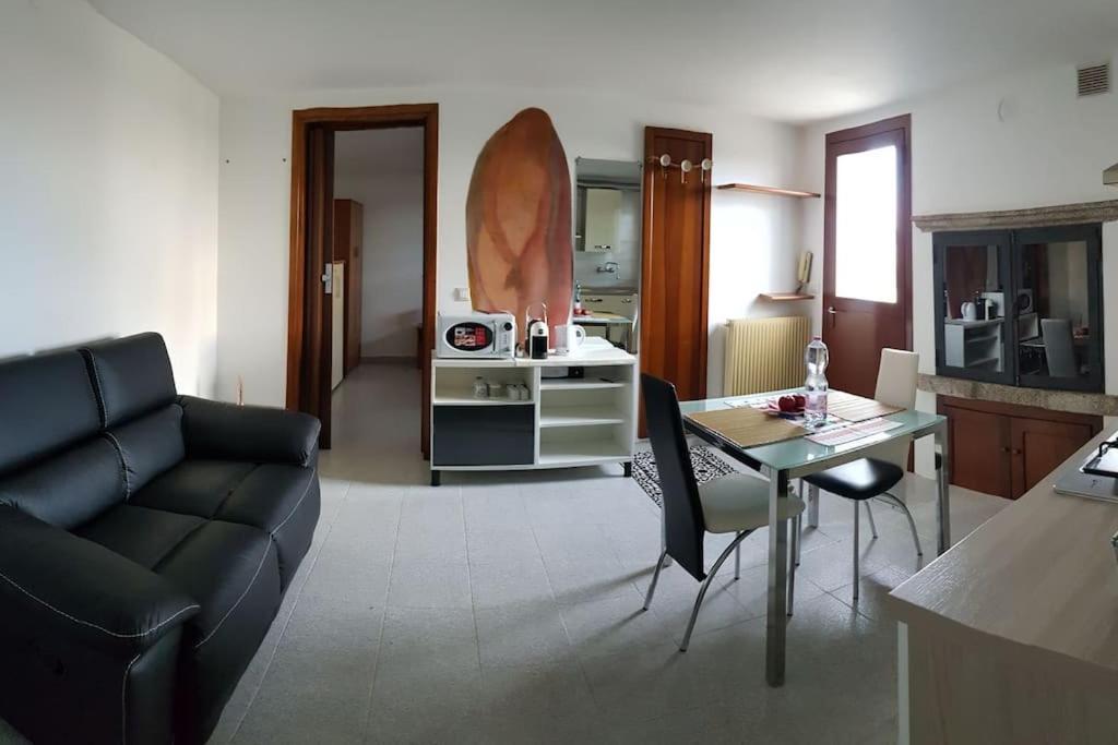 Appartamento Al Camino Torri di Quartesolo Luaran gambar